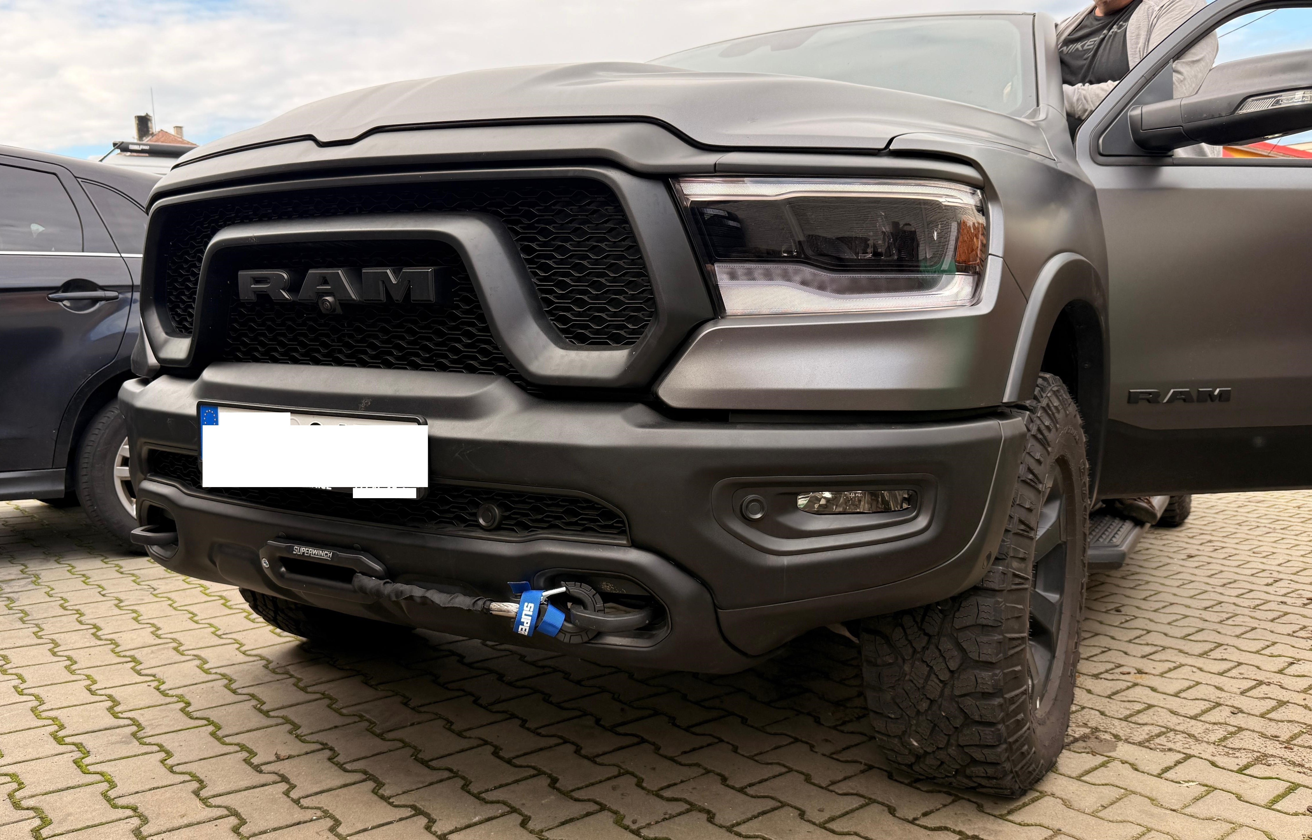 DODGE / RAM 1500 DT Rebel 2025 - płyta montażowa wyciągarki HD