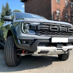 Ford Ranger Raptor 3.0 V6 2022 – 2025 płyta montażowa wyciągarki HD z ACC