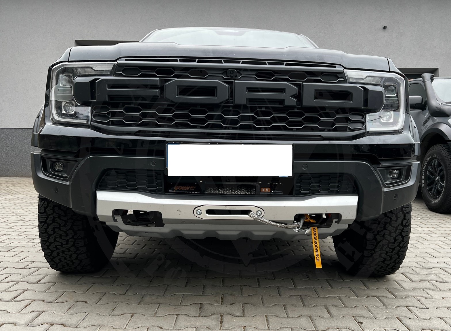 Ford Ranger Raptor 3.0 V6 2025 - płyta montażowa wyciągarki HD