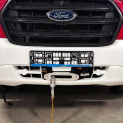 Ford Transit RWD 2025 – płyta montażowa wyciągarki HD
