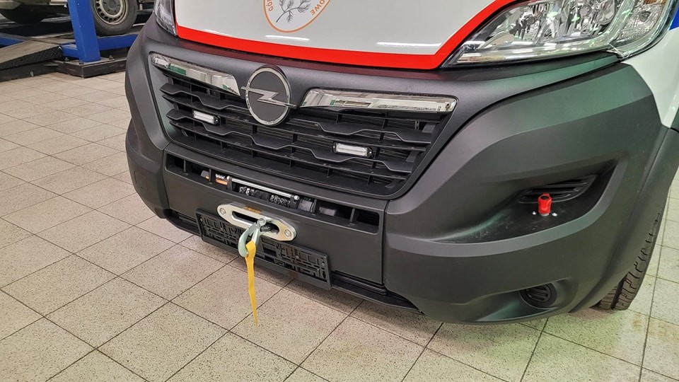 Opel Movano 2021- płyta montażowa wyciągarki