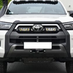 Osłona chłodnic, silnika i przedniego mostu OFFROAD Toyota Hilux Revo 2021 – czerwona