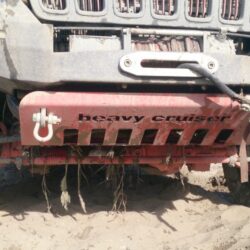 Osłona czołowa z uchwytami do holowania Jeep Grand Cherokee WJ WG 1999-2004 czerwona