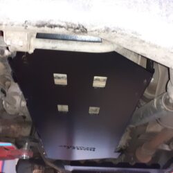 Osłona zbiornika paliwa Toyota Land Cruiser J 120  J121 2002-2009