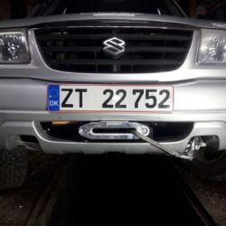 Suzuki Grand Vitara I XL-7 1999-2002 płyta montażowa wyciągarki 12000lbs